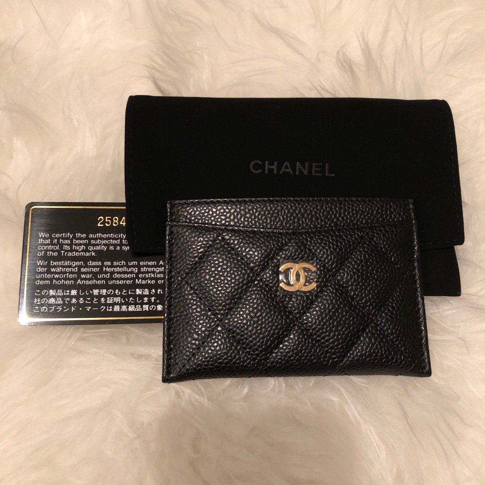 🌟SOLD🌟Chanel Card Holder Black Caviar GHW